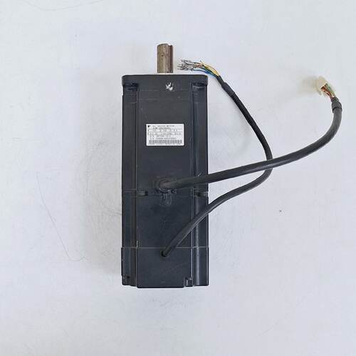 Yaskawa SGM08U3B4CL AC  5W1586102 Servo Motor 200V 750W 4.4A