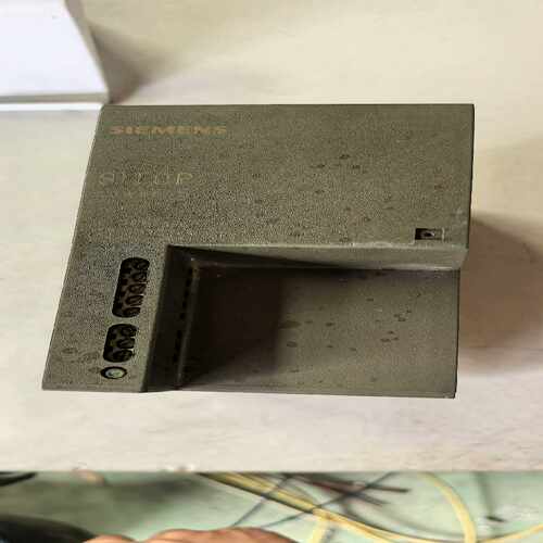 6EP1333-2AA00电源模块，成色如图所示参询价