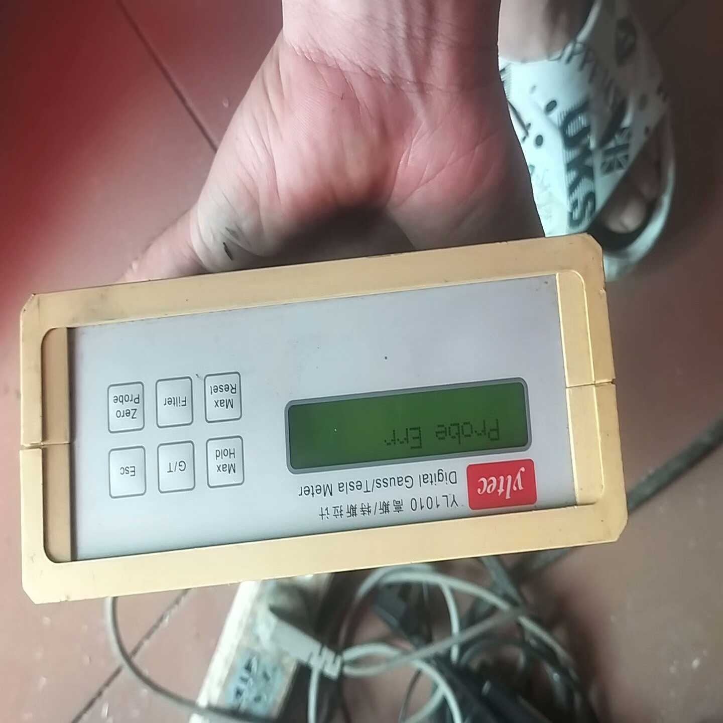 数字式高斯计/特斯拉计YL1010型，通电正常，实物如图，处--议价