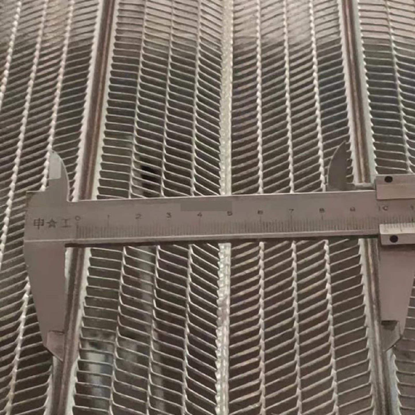 轻钢别墅隔断灌浆用有筋扩张网镀锌灌注免拆钢箱网膜灌浆专用网膜,五金/工具,护栏/隔离栏,淘宝优惠券,粉丝福利购,淘宝优惠卷