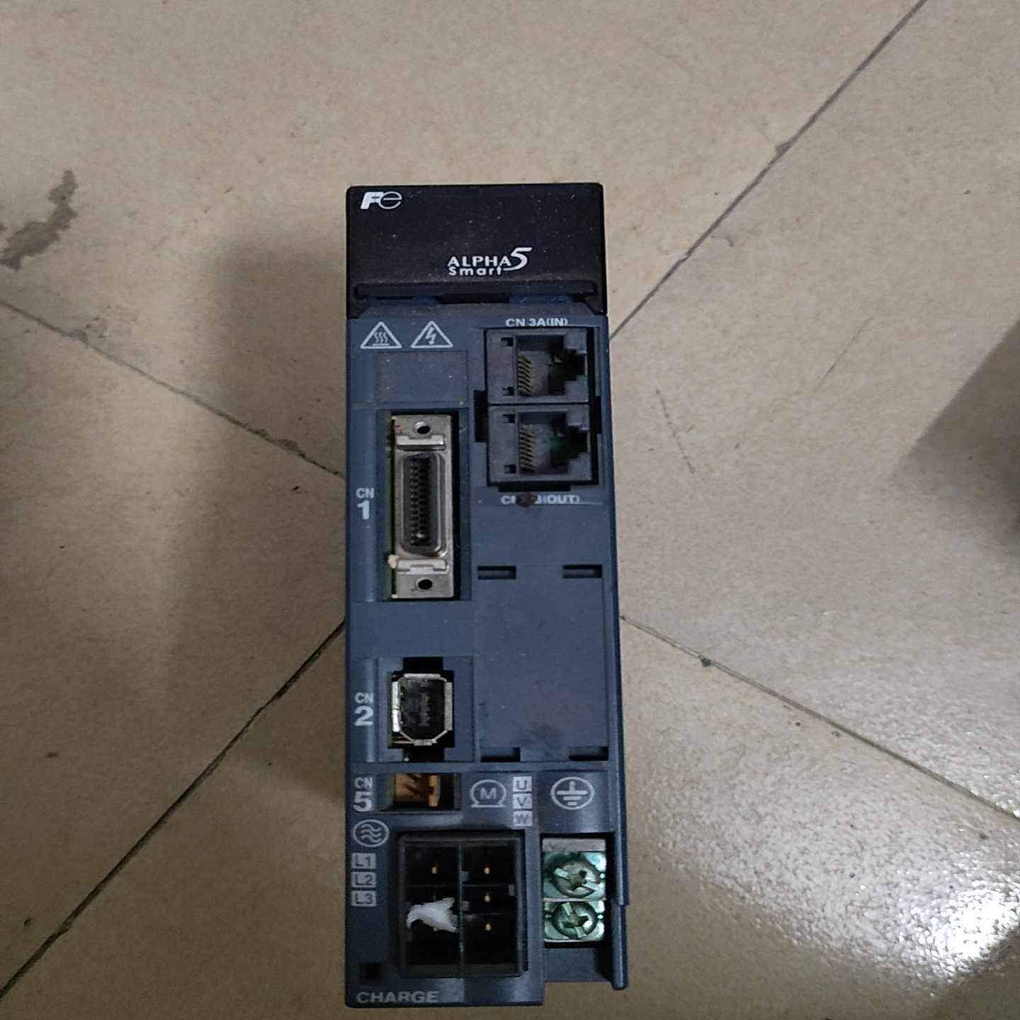 驱动器RYH401F5-VV2，400W功率，三相交流供