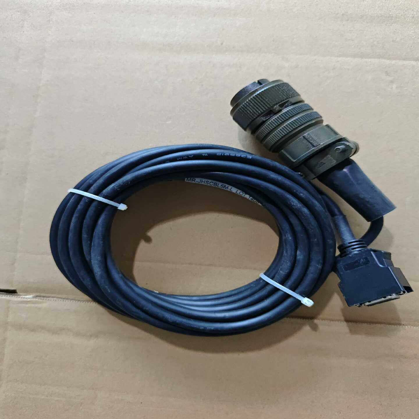 MR-JHSCBL5M-L5米编码器连接线拍前请询价
