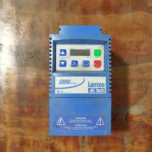 LENZE伦茨变频器ESV222N04TXB-CC，2.2k【侨报商行】