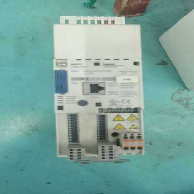 伦茨变频器E84AVHCE1524SB01.5KW实物【卡奥电子】