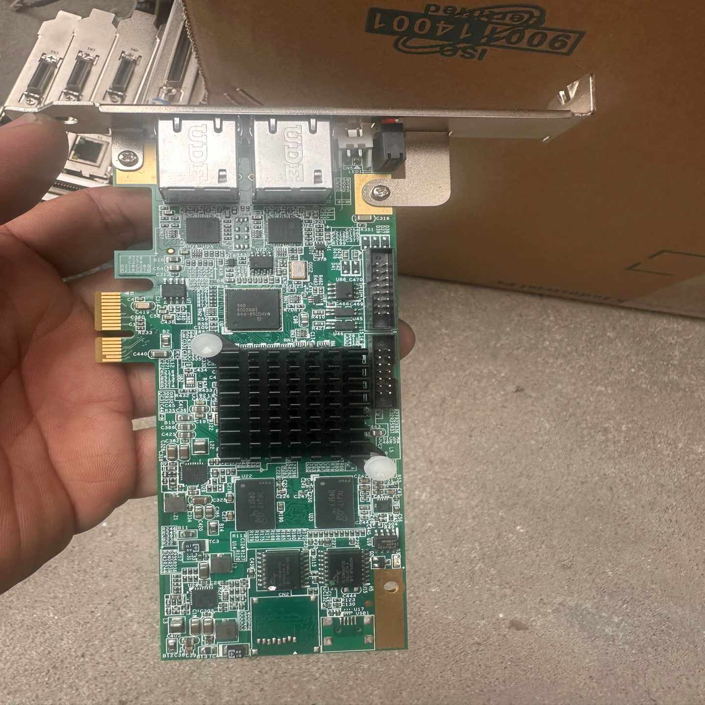 凌华数据卡，型号：PCIE-8334（零零电子）