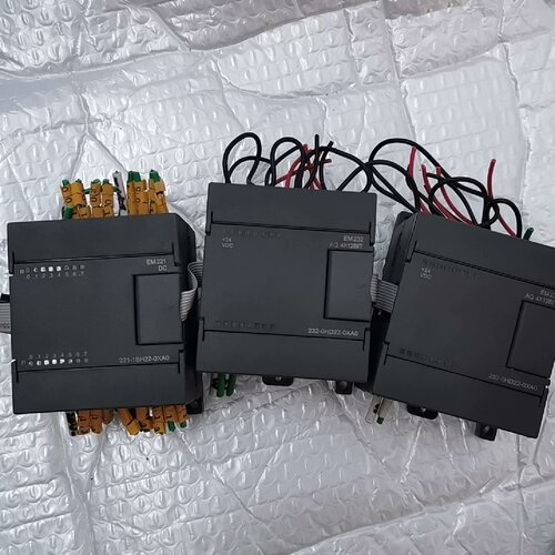 寻I2320HD22两个