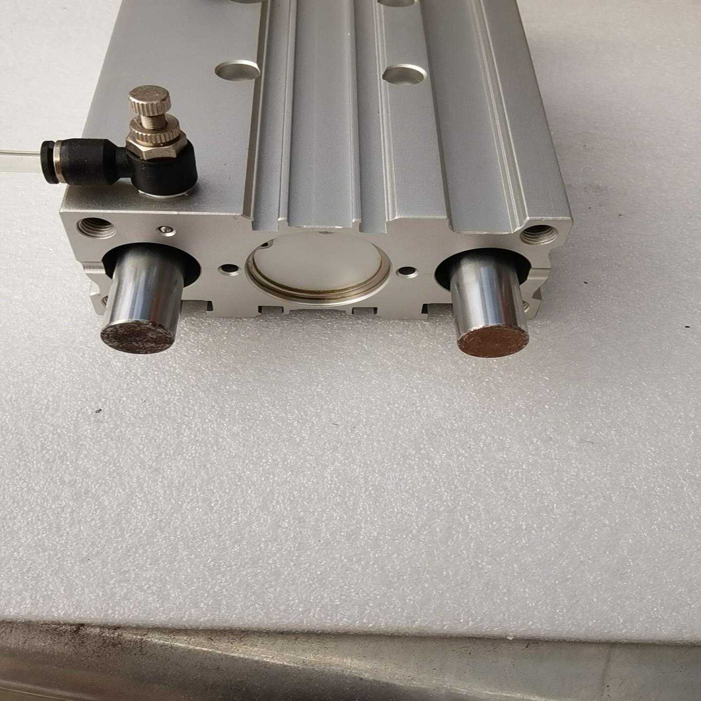 继电器底座220V交流14脚 RXZE1M4C~询价