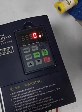 寻X康沃变频器1.5KWFSCS01.11K501P220