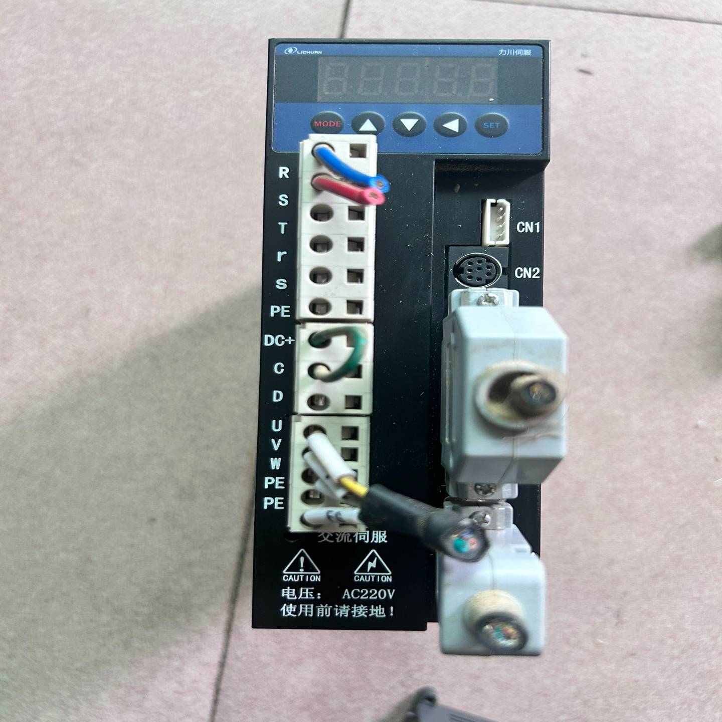 力川B2伺服驱动器LCDB2-072002-LB822~议价