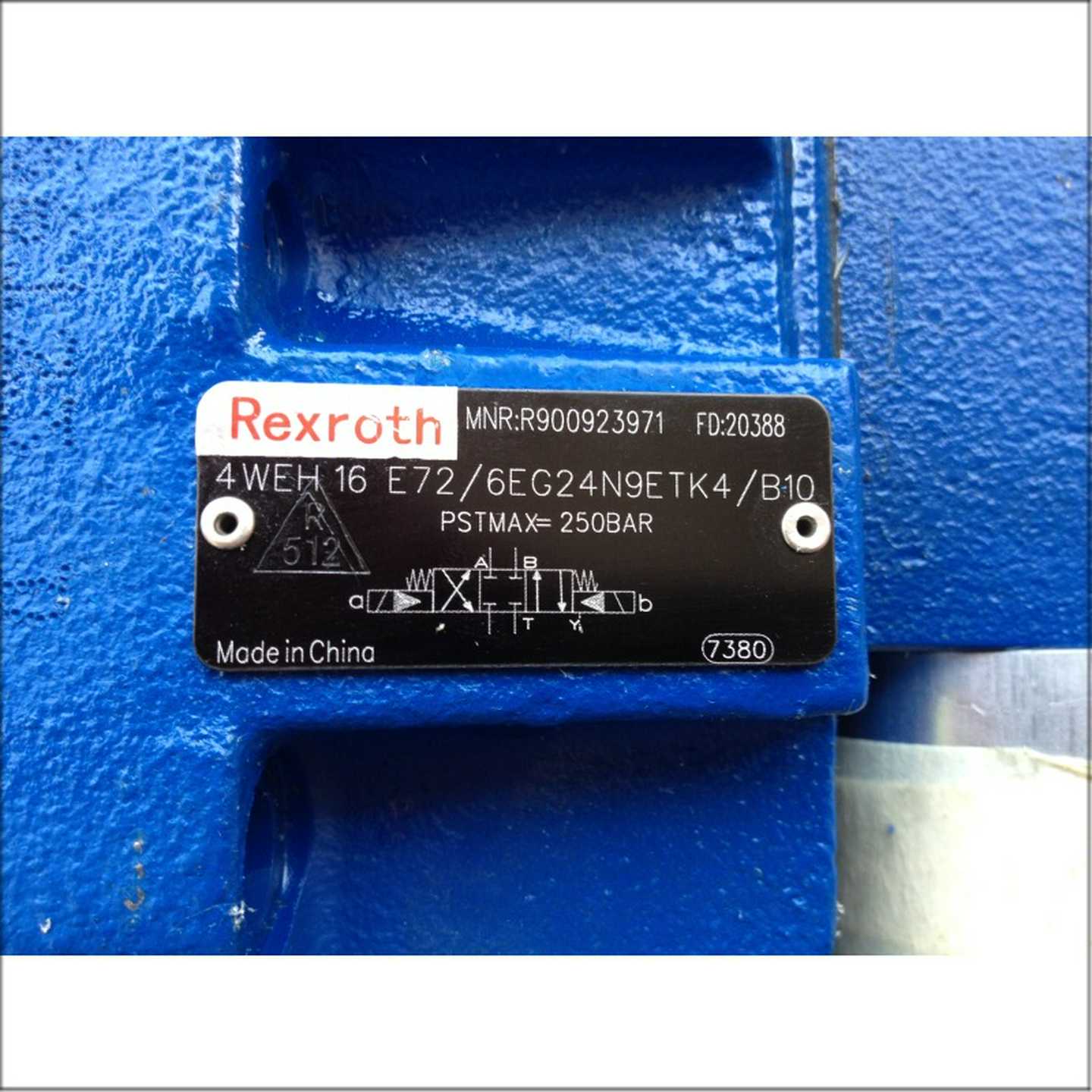 力士乐液压方向阀R9009239714WEH16E7X/6EG24N9ETK4/jB10换向阀