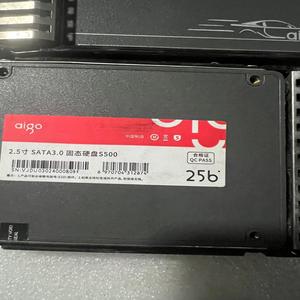 aigo+SSD+S500+256GB状态很好 无瑕疵S；议价
