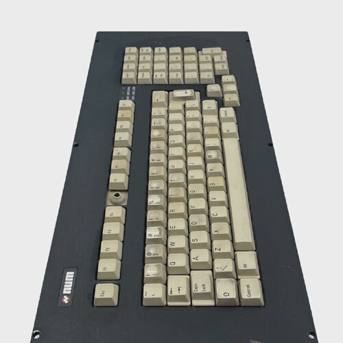 NUM CNC 216 900 005A 19 QWERTY 102 T. KEYBOARD USED  WORKING