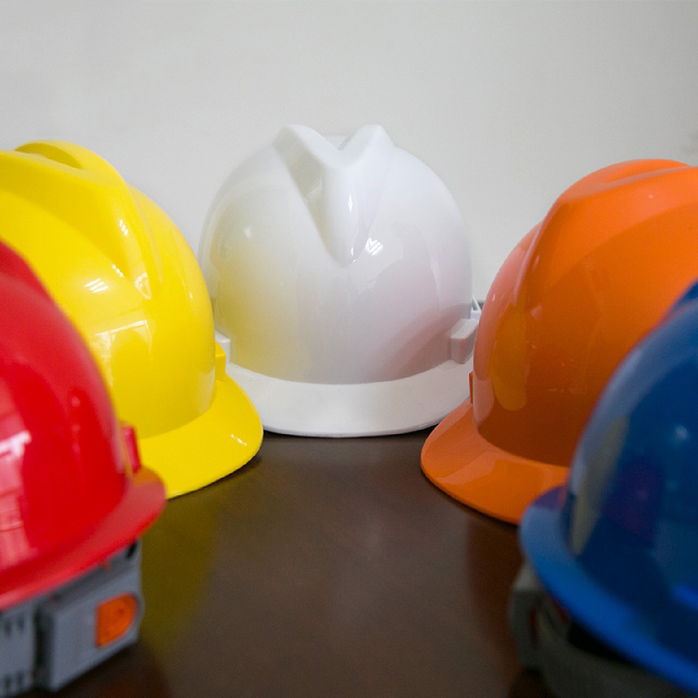 高强度ABS安全帽建筑工程工地施工电工透气防砸玻璃钢头盔可印字