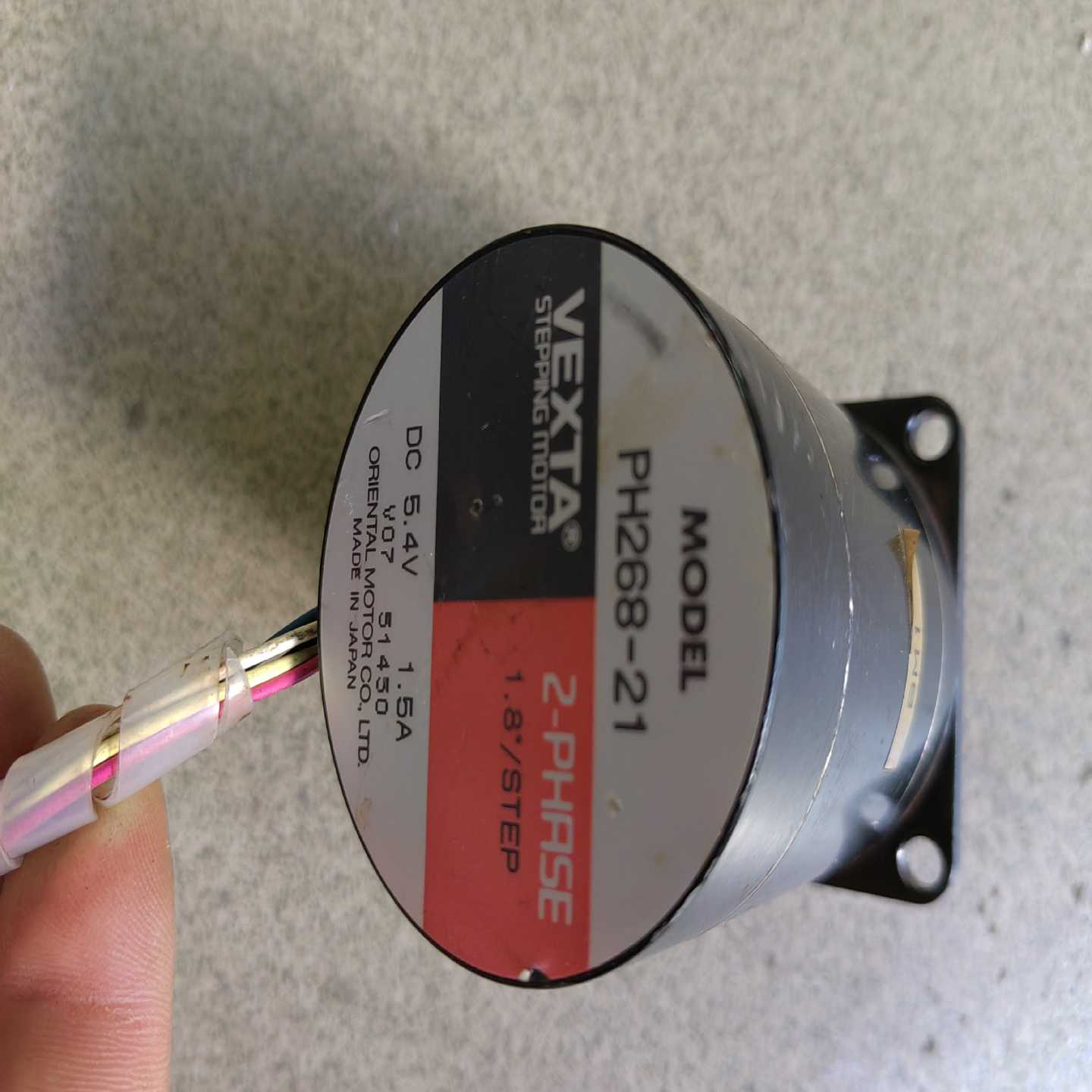 ：东方2相高分辨率步进电机PH268-21：实物图【博航商行】