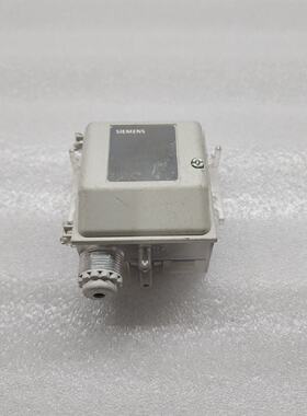 SIEMENS QBM203030  DIFFERENTIAL PRESSURE SENSOR