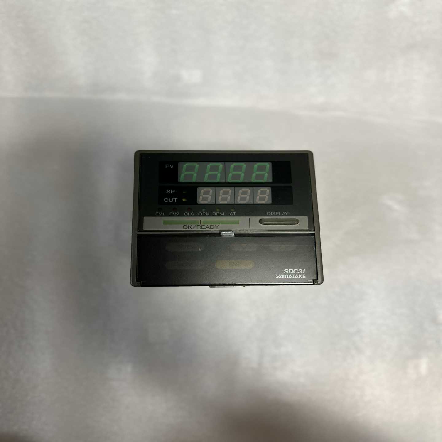 配件YAMATAKE SDC31C312GA040500锅炉温度控制器议价