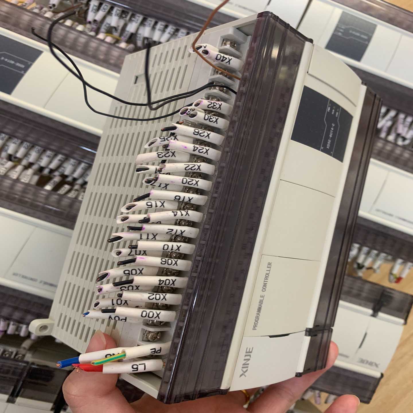 信捷总线plc，XD5E-60T4-E，V3.7版本，九成新~询价