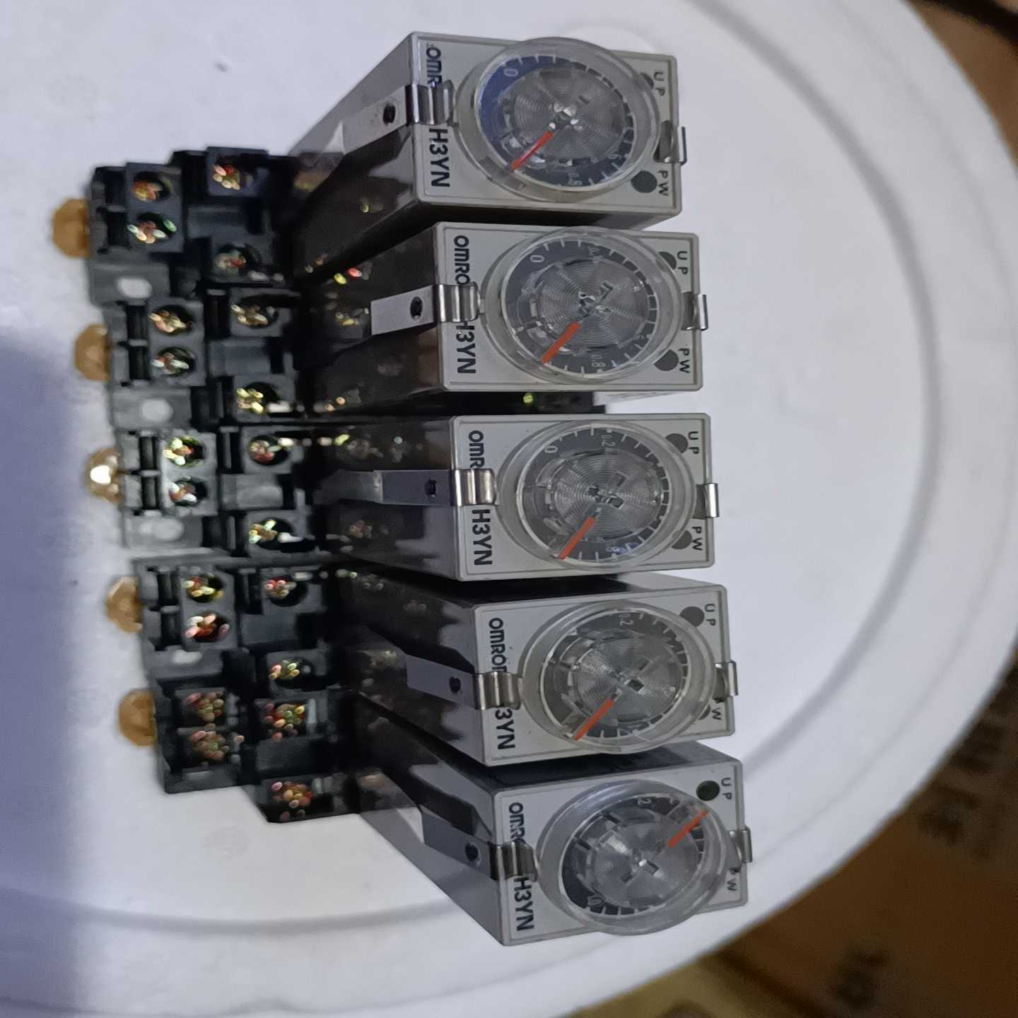 【议价】时间继电器H3YN-2-AC100-120V4套适用