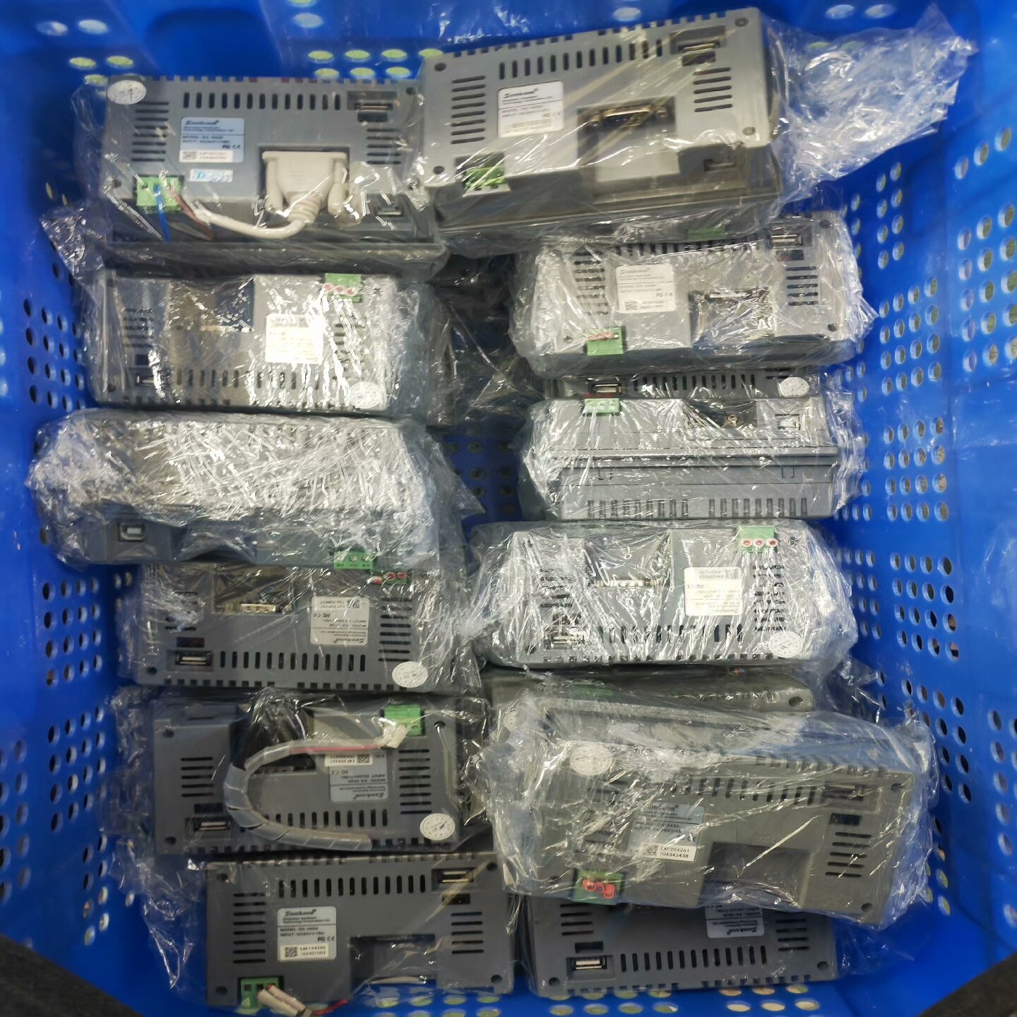 议价显控4.寸屏，成色新漂亮，标的是单价适用