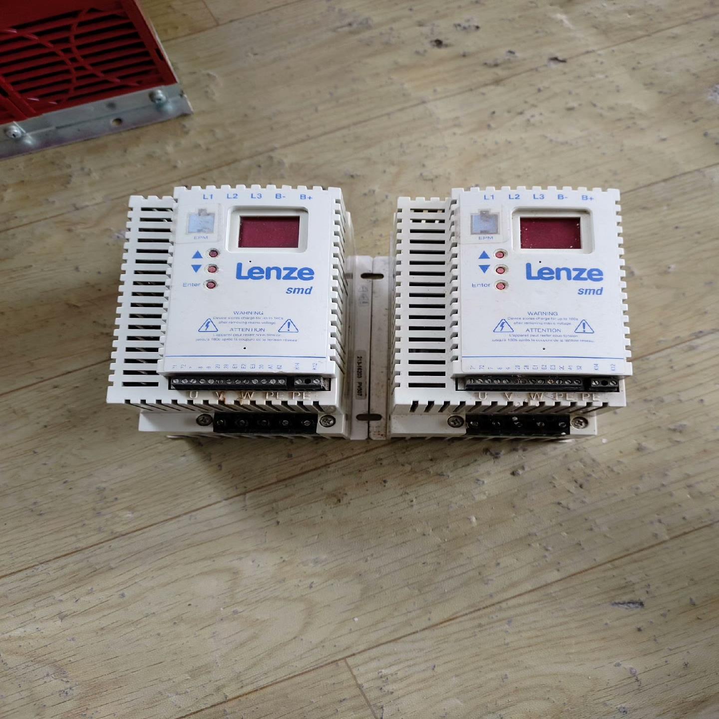 伦茨变频器 ESMD152L4TXA 1.5kw 400v原~议价