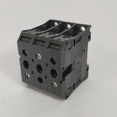 寻XConnectwell CTS5070N Feed Through Terminal Block Black 3p