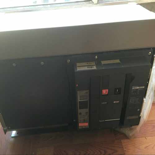 配件施耐德框架断路器MT50H1Mic60AD03P全新议价