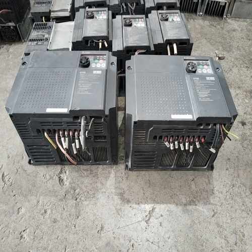 FR-D740-7.5K-CHT原装拆机三菱变频器7.5