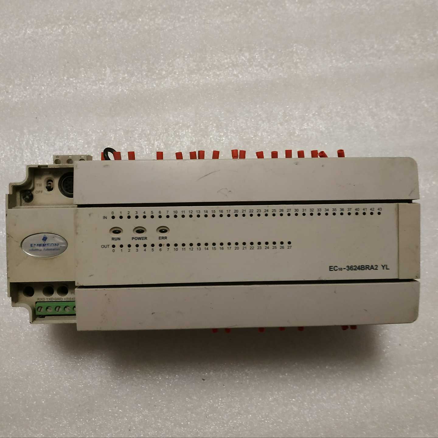 EC10--3624BRA2YL实物图外壳底部破损【卡奥电子】