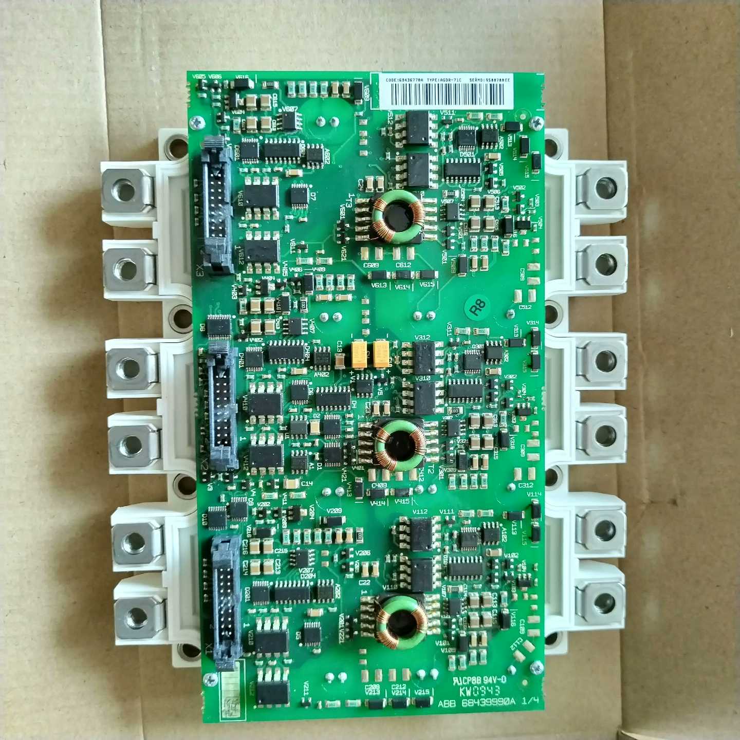 【议价】FS300R12KE3FS450R17KE3AGDR适用