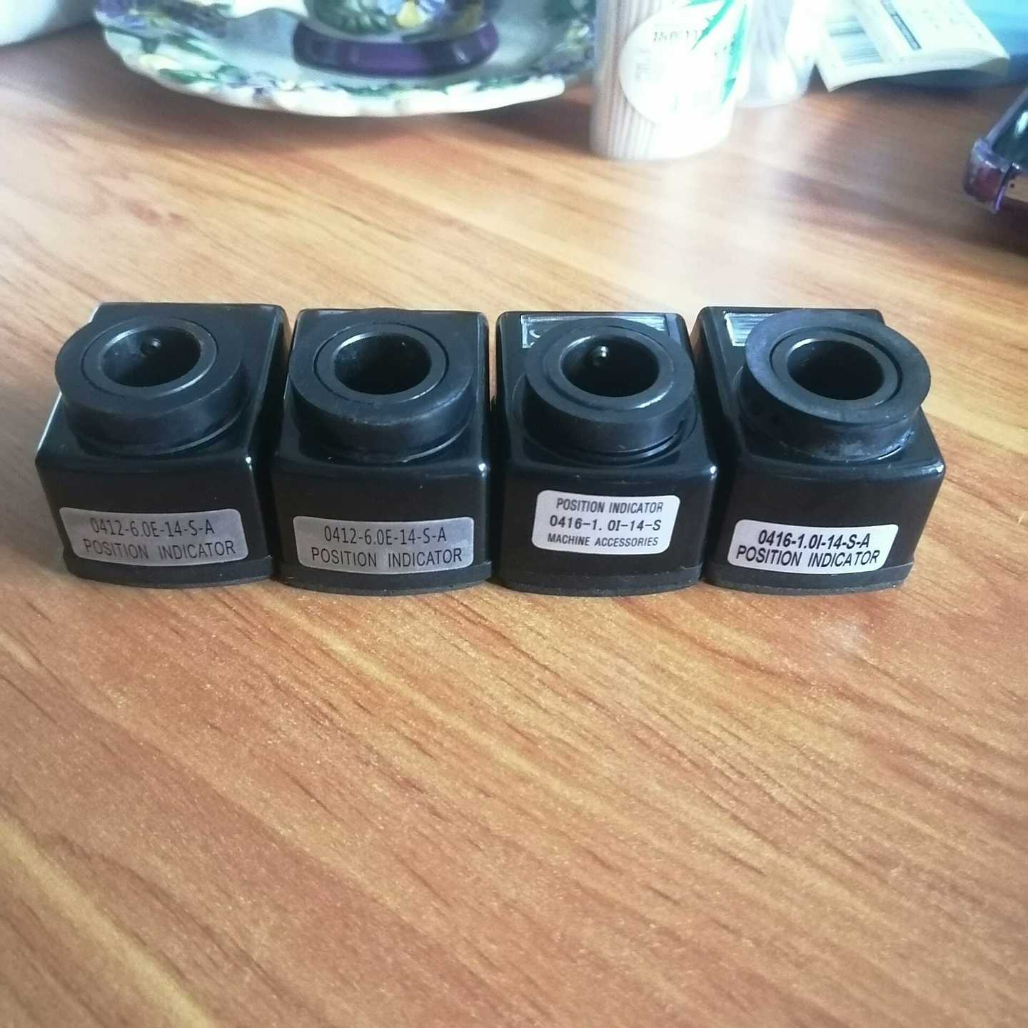 位置显示器0412-6.0E-14-S-A有2个，04-议价