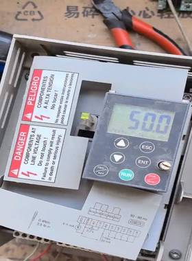 ATV58HU29N4 驱动板代模块 VX5A58U29N4--议价商品