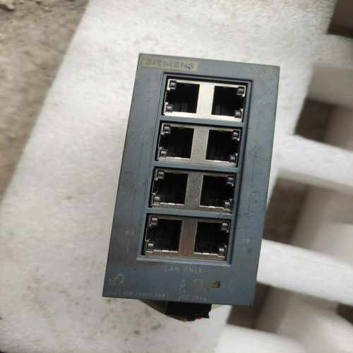 【议价】交换机6GK5008-0BA00-1AB2成色如图适用