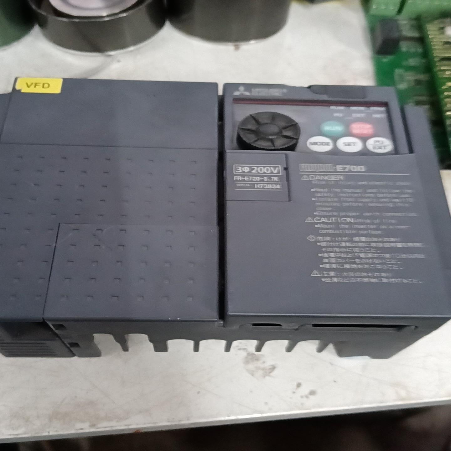 三菱面板加主板加壳子E72037KW