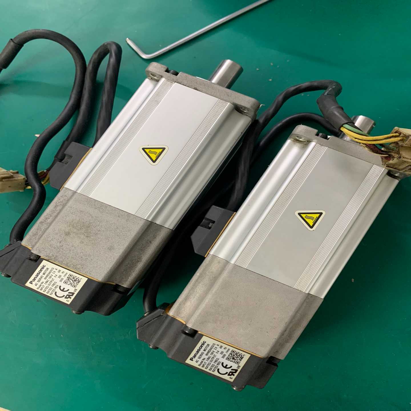 松下A5400w伺服电机MHMD042G1D、带抱闸的