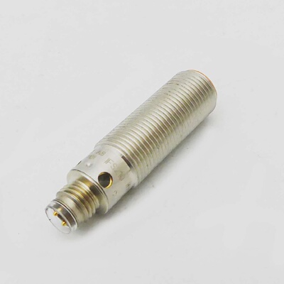 IFM ELECTRONIC IFS210 Induktiver Sensor unused