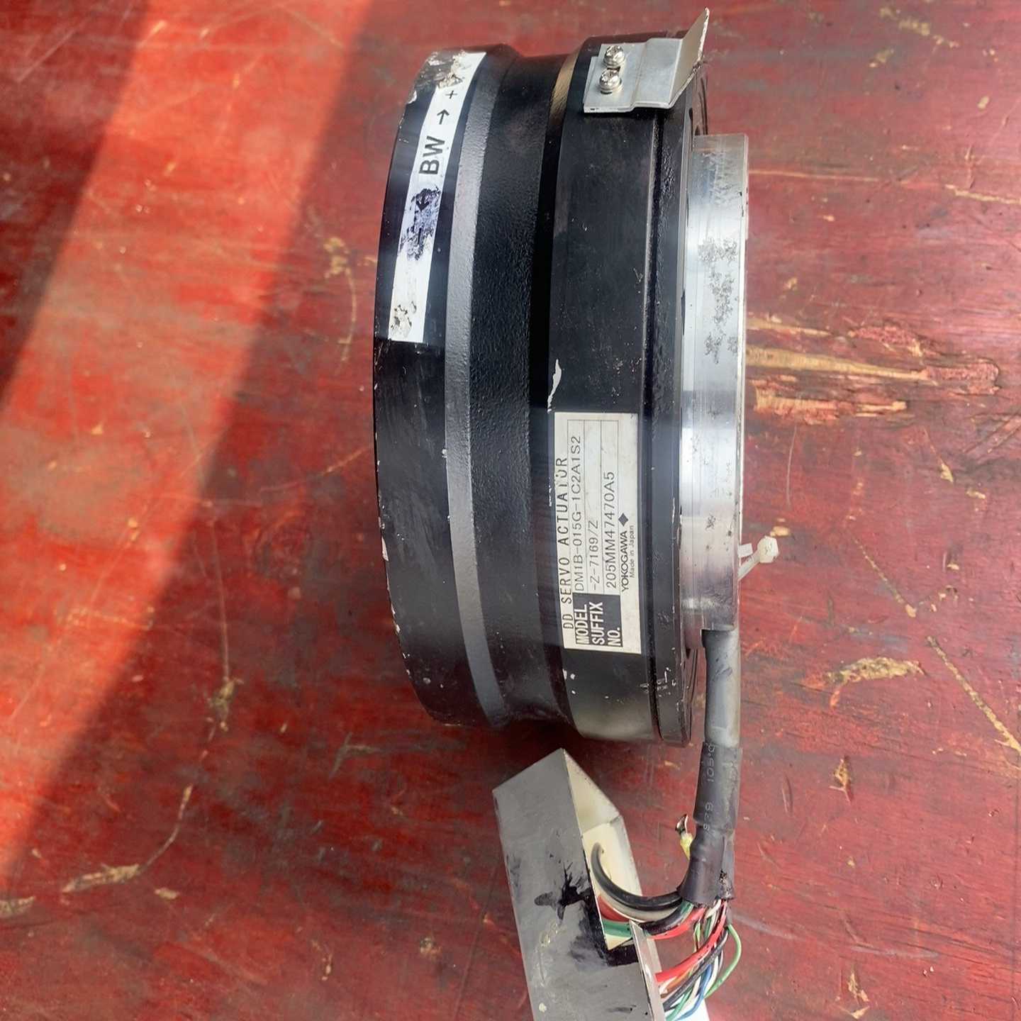 询价~横河马达dm1b-015g-1c2a1s2，