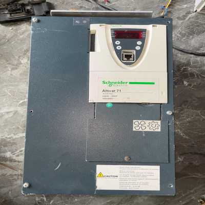 施耐德拆机ATV71系列变频器ATV71HD22N4Z--议价商品