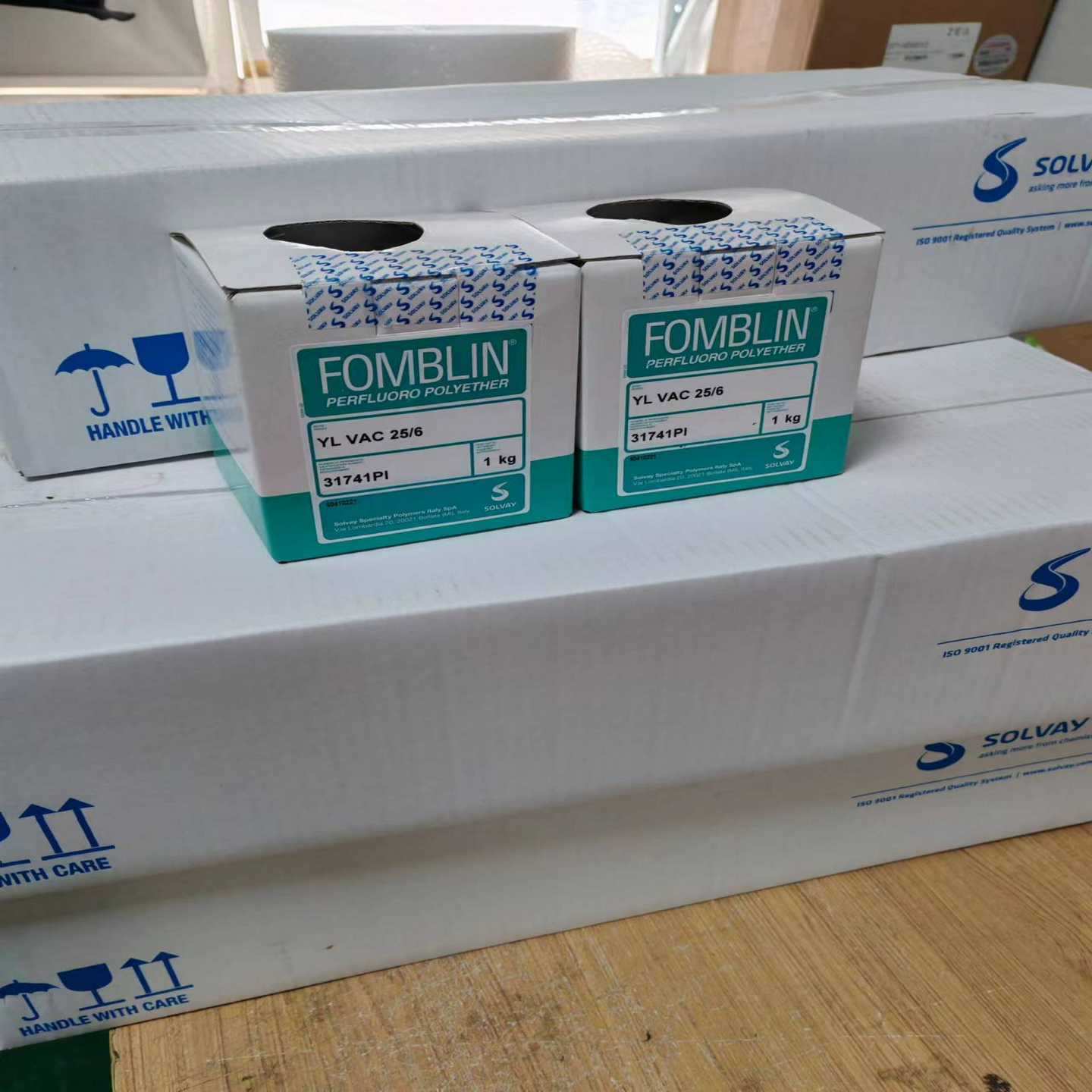 苏威真空泵油YLVAC25/6氟油1KG/桶，库存处理--议价商品