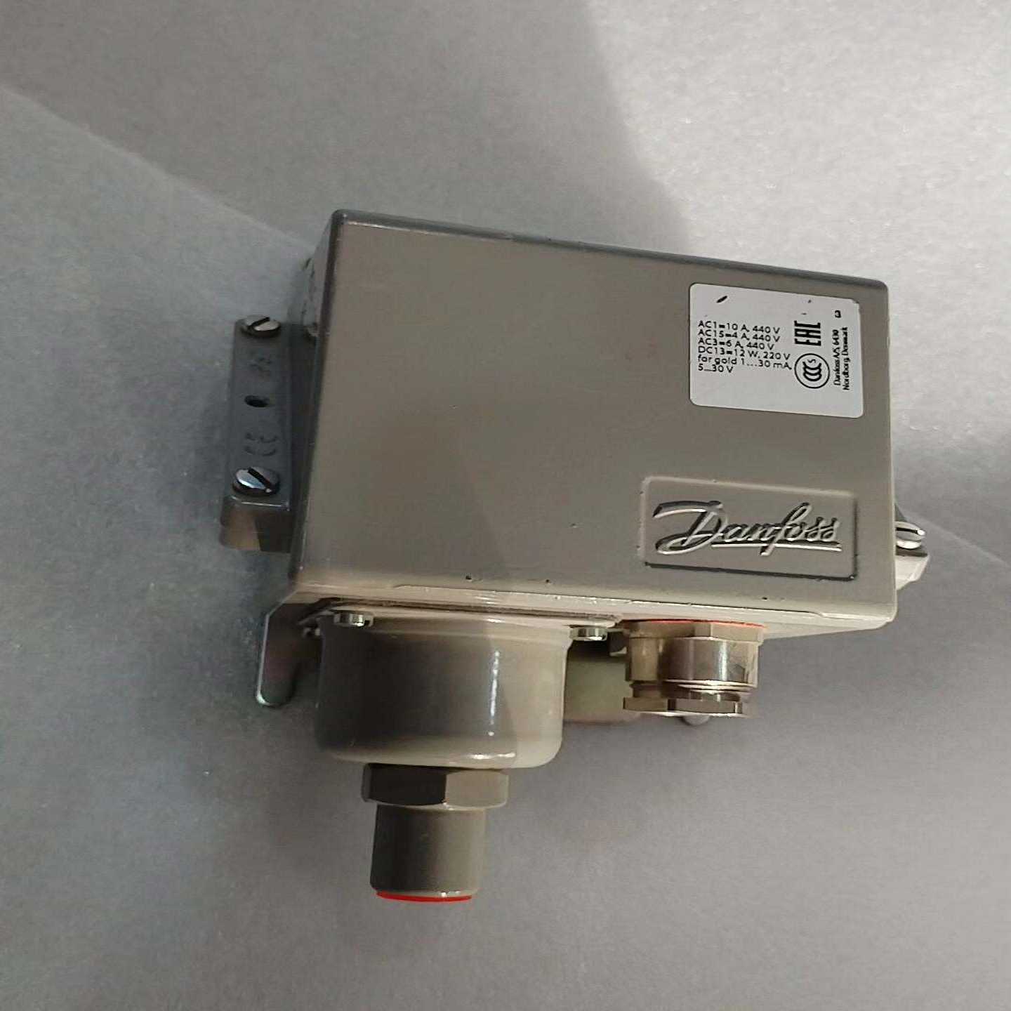 丹佛斯压力开关KPS33060-3104全新原装现货议--议价商品