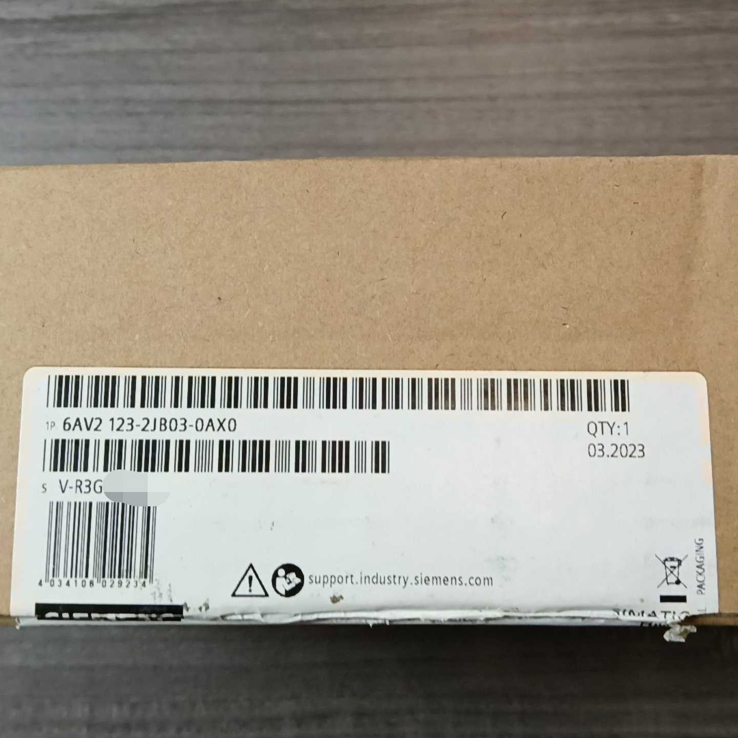 西门子6AV2123–2JB03–0AX0现货实拍，原装正--议价商品