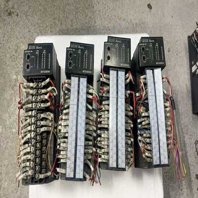 三菱A系列模块AX41C，成色如图。功能正常拆下来，4个单个-议价