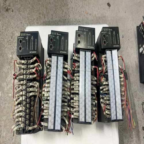 三菱A系列模块AX41C，成色如图。功能正常拆下来，4个单个-议价