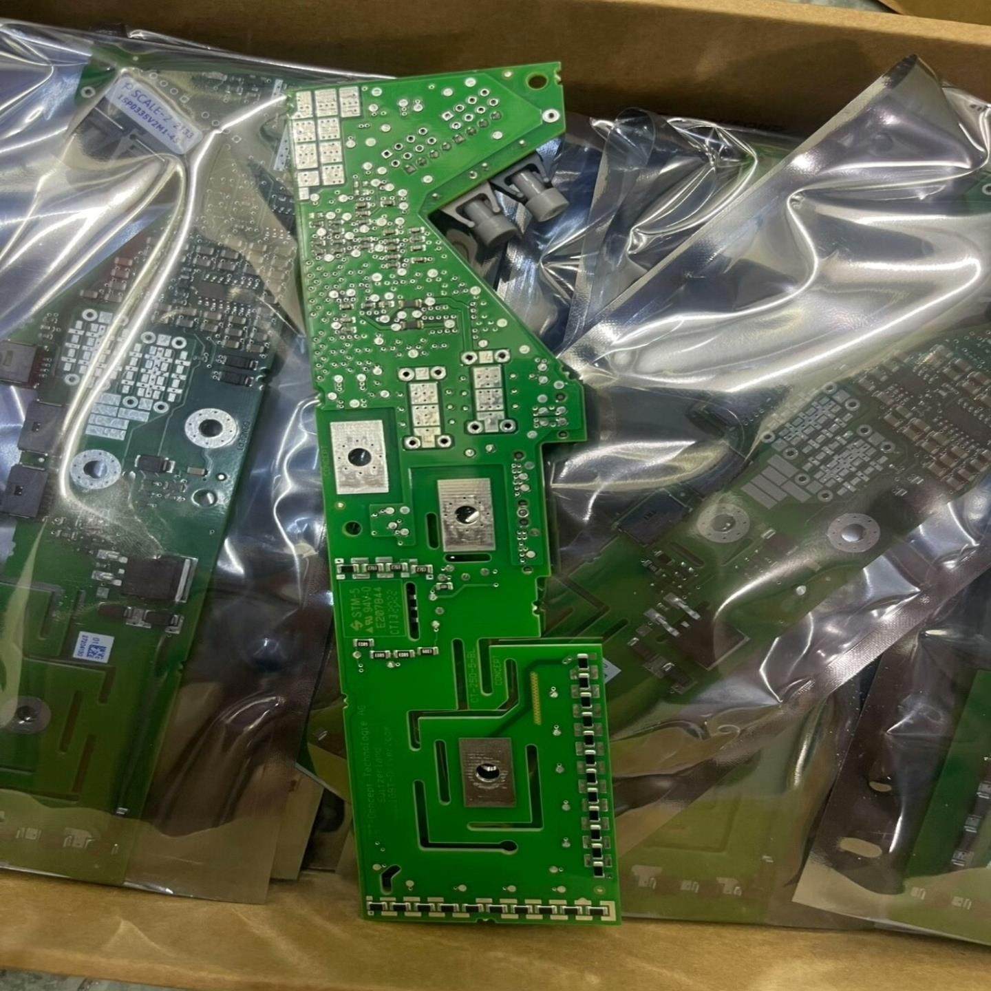 1SP0335V2M1-45瑞士PI驱动板驱询价