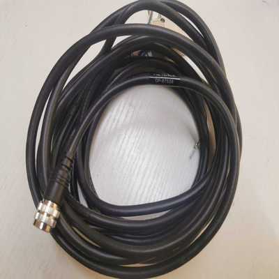 基恩士OP-87528工业连接线，原装正品。线材成色完好，轻--议价