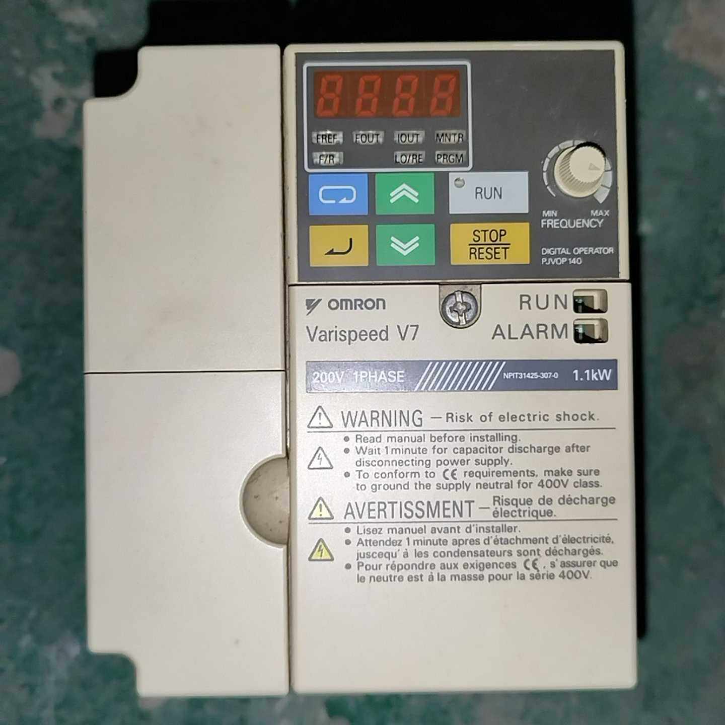 CIMR-V7AZB0P7安川V7系列变频器220V1询价