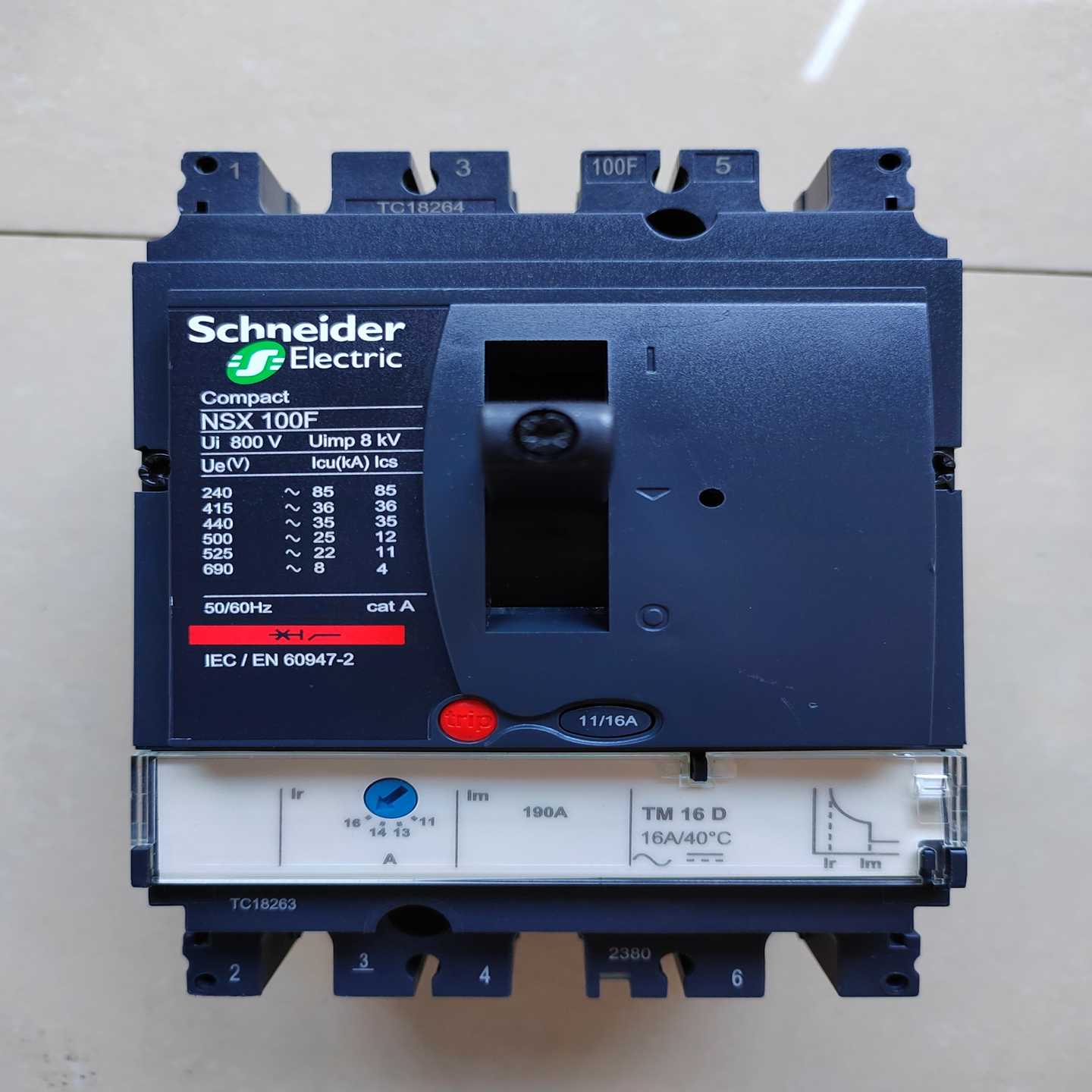 施耐德断路器NSX3P100F16A--议价商品