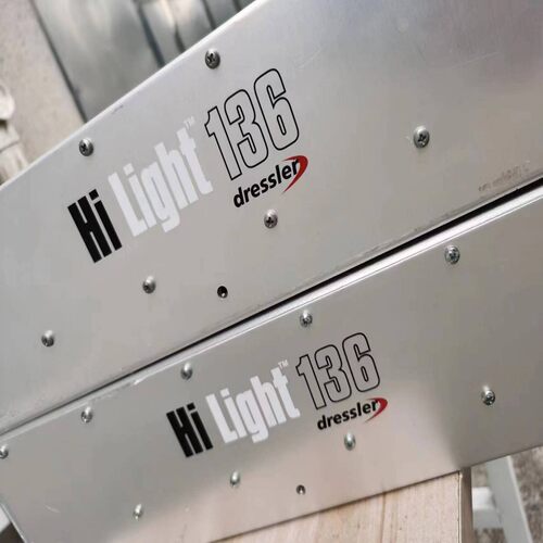 AE射频电源Hi Light 136两台，成色如图，通电能开（gg设备）
