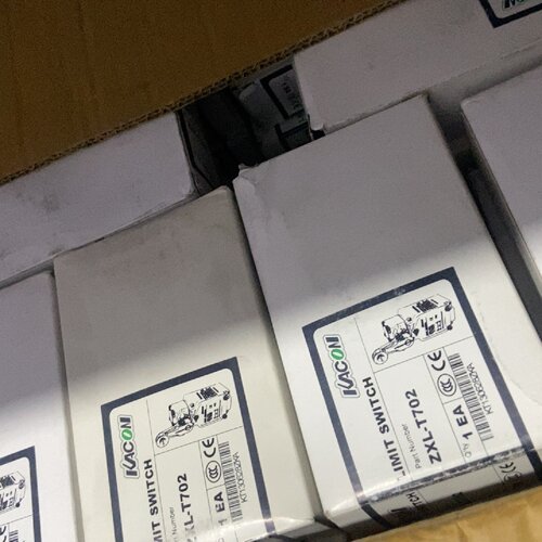 溢价-原厂凯昆行程开关ZXLT702一共50个可代替WL