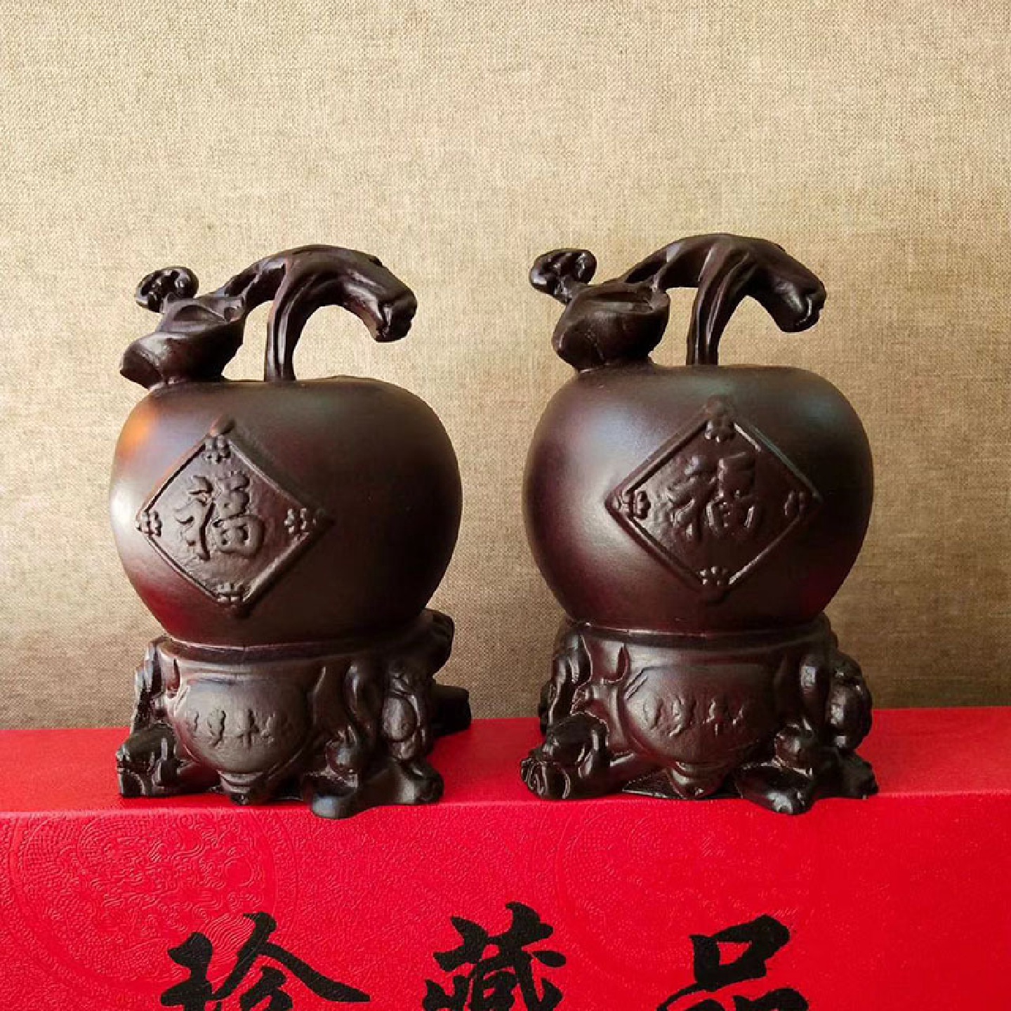 黑檀木雕刻平安是福摆件檀香木头根雕苹果手把件创红木家居工艺品