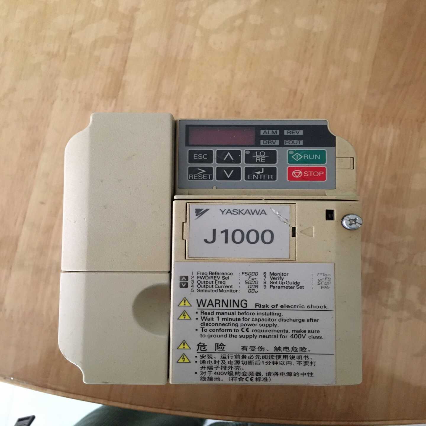 安川变频器CIMR-JBBA0006BAA成色如图1.1询价